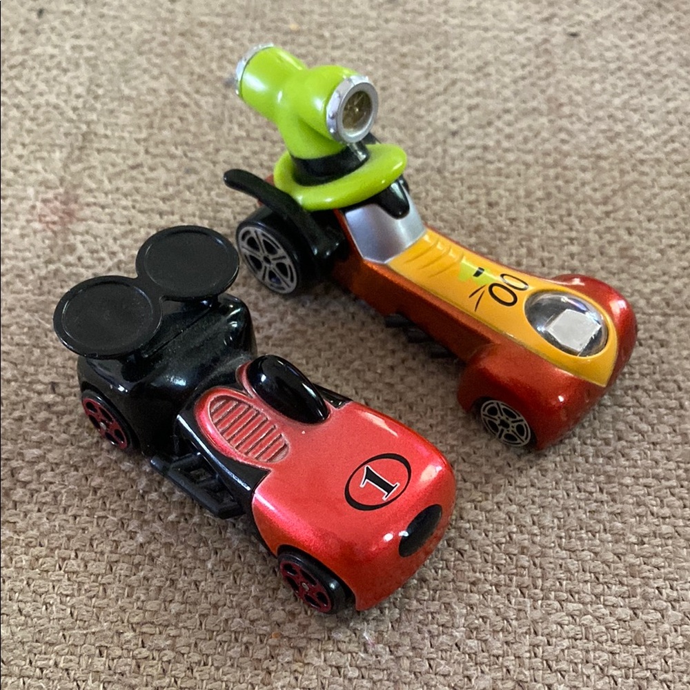 Disney Mickey Mouse and Goofy Cars Lot of 2